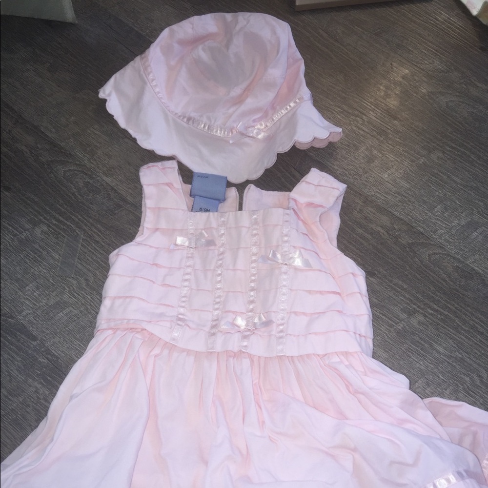 Sz 6/9mos dress and hat